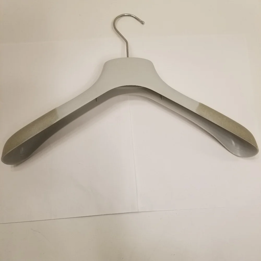 Armani Collezioni Logo Grey Plastic Extra-Wide Shoulder Clothes Non-Slip Hanger!